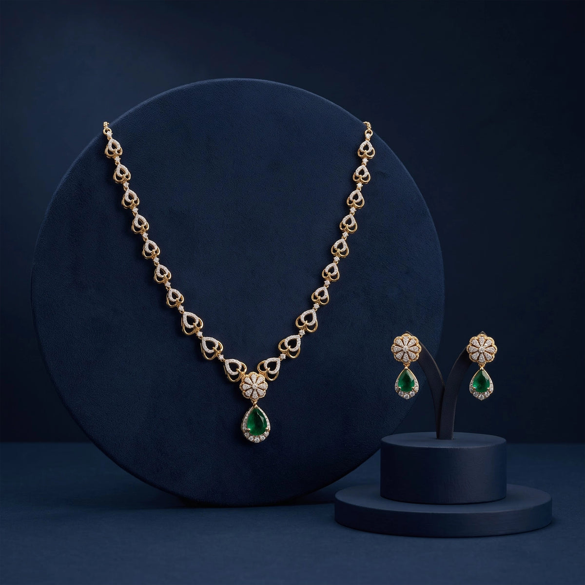 Gold Emerald Teardrop Necklace Set