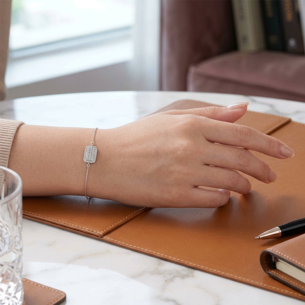 Sparkle Grid Bracelet – Modern Shine Meets Minimal Elegance