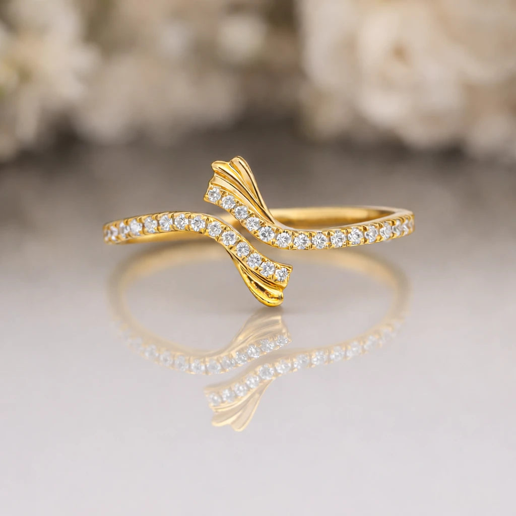 18KT Gold Twist Sparkle Ring