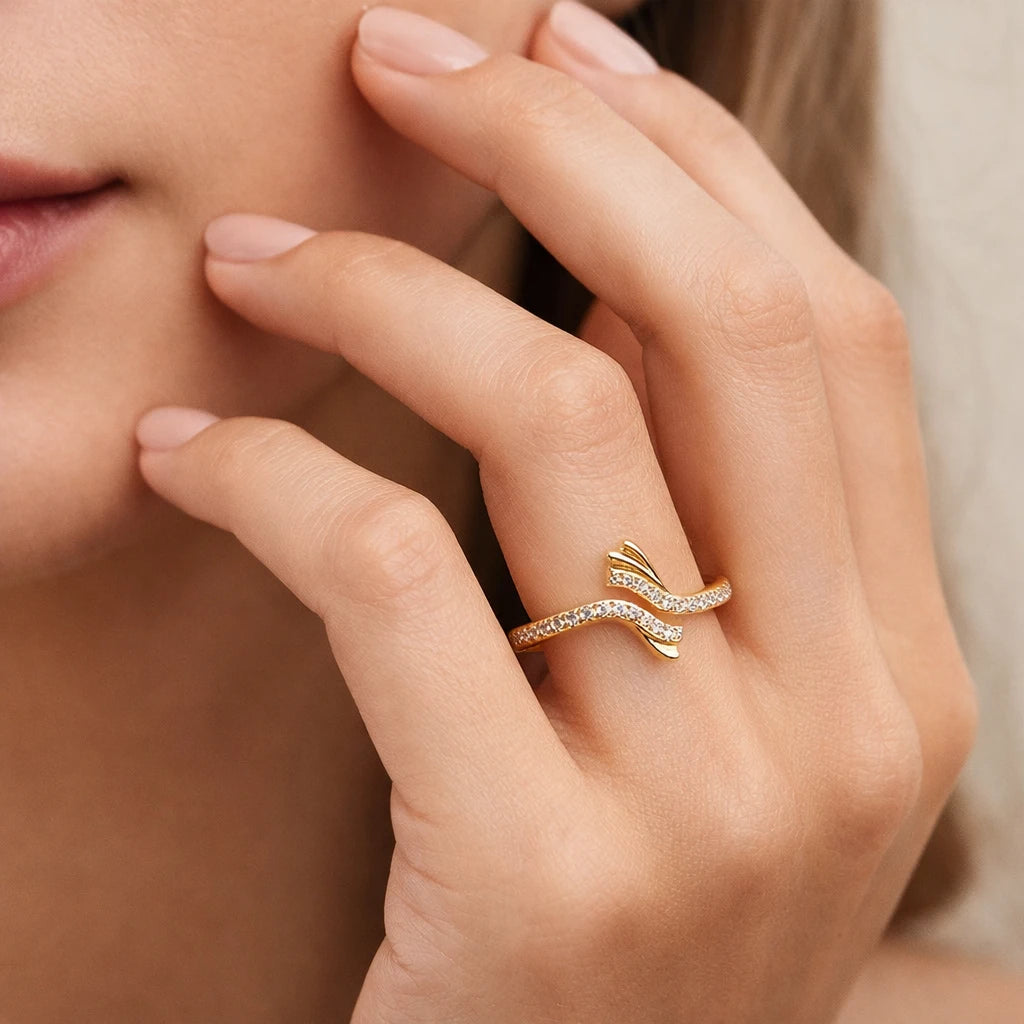 18KT Gold Twist Sparkle Ring