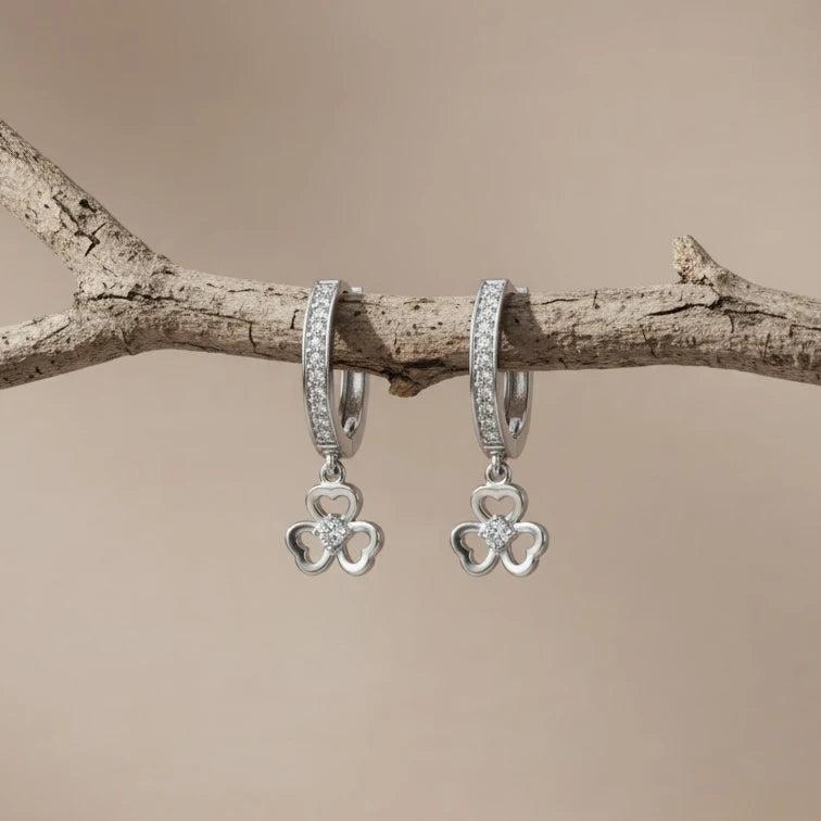 Luxury Diamond Flower Design Earrings – A Symbol of Floral Elegance, Love, and Timeless Beauty