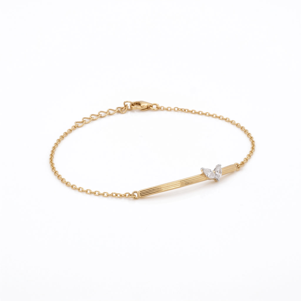 Gold Butterfly Bar Chain Bracelet