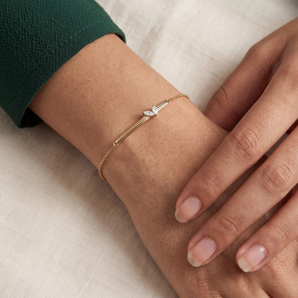 Gold Butterfly Bar Chain Bracelet