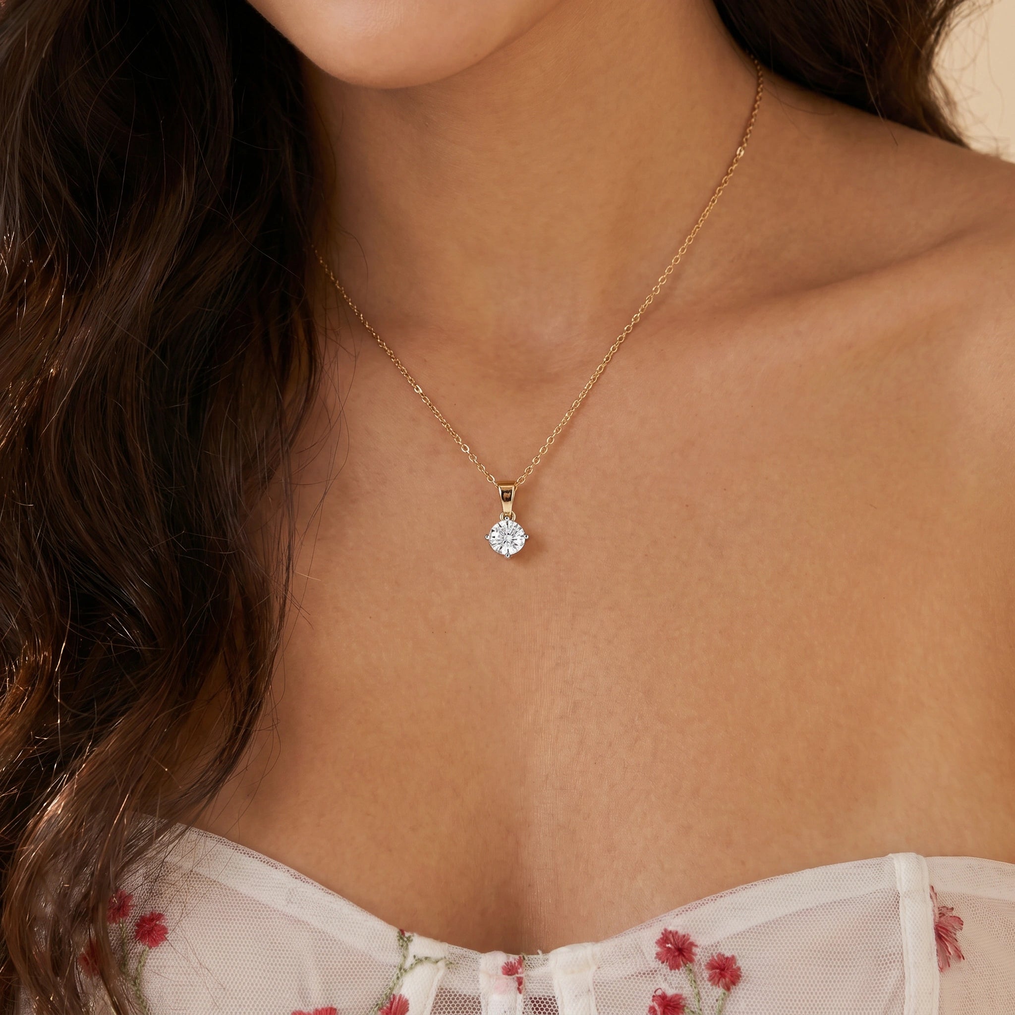 Gold Classic Solitaire Pendant