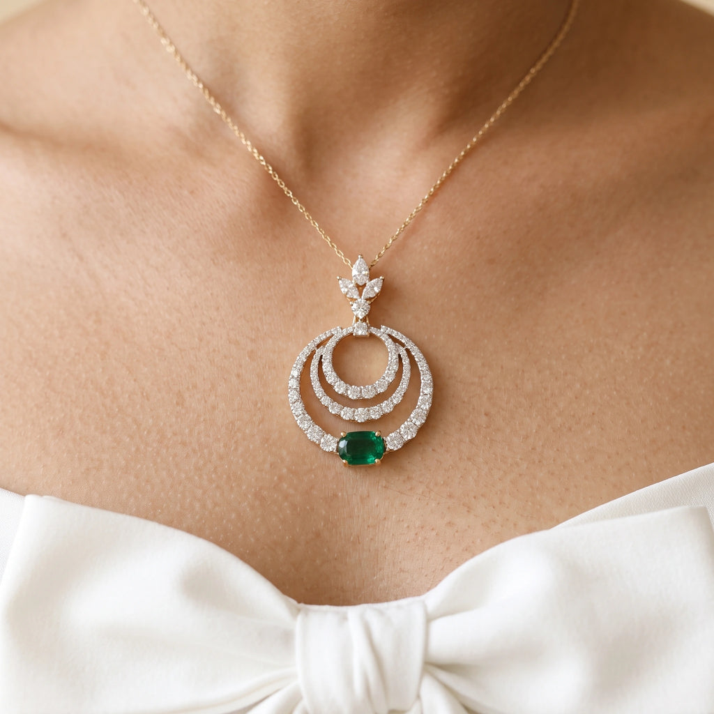 Gold Verde Circle Pendant