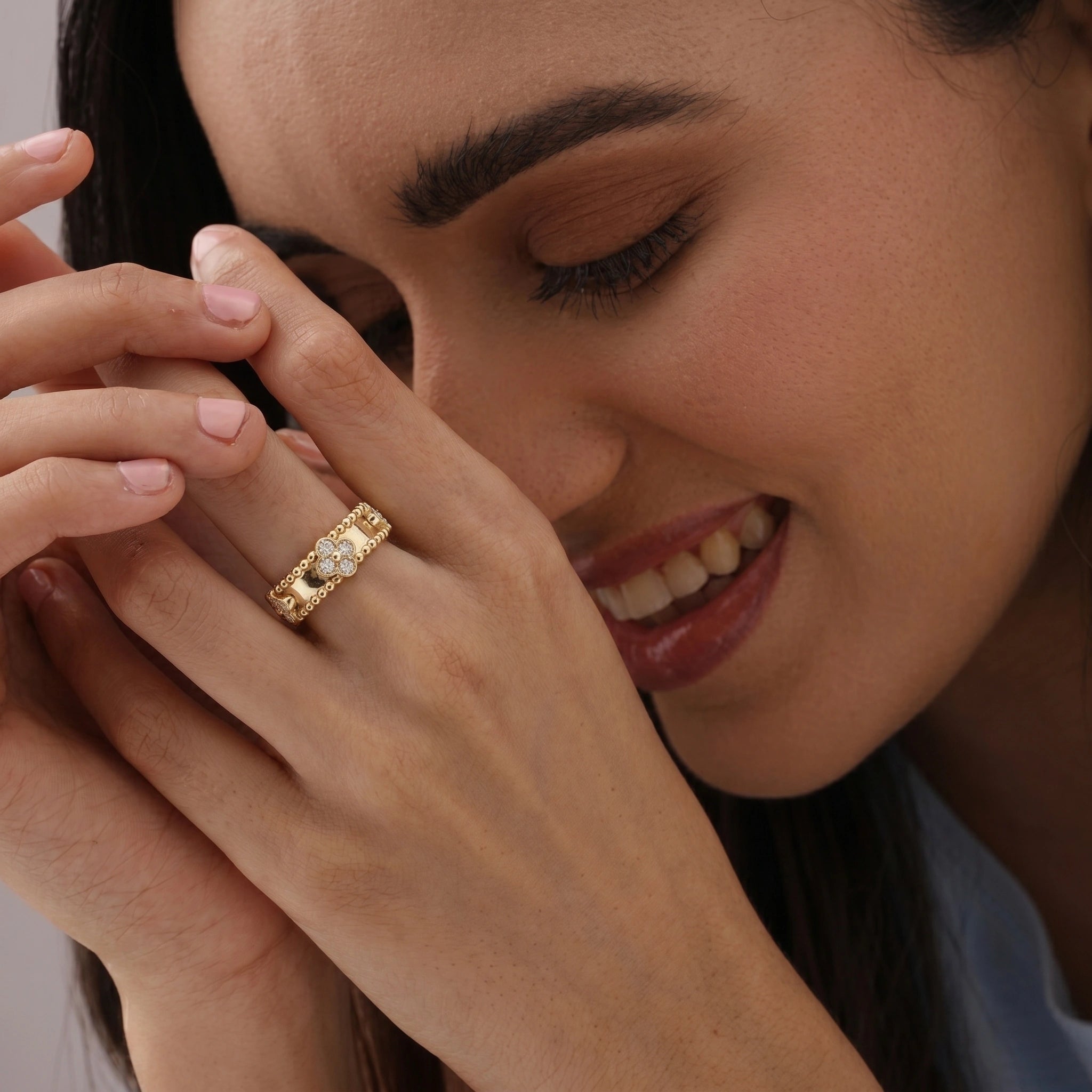 Gold Clover Beaded Band Ring