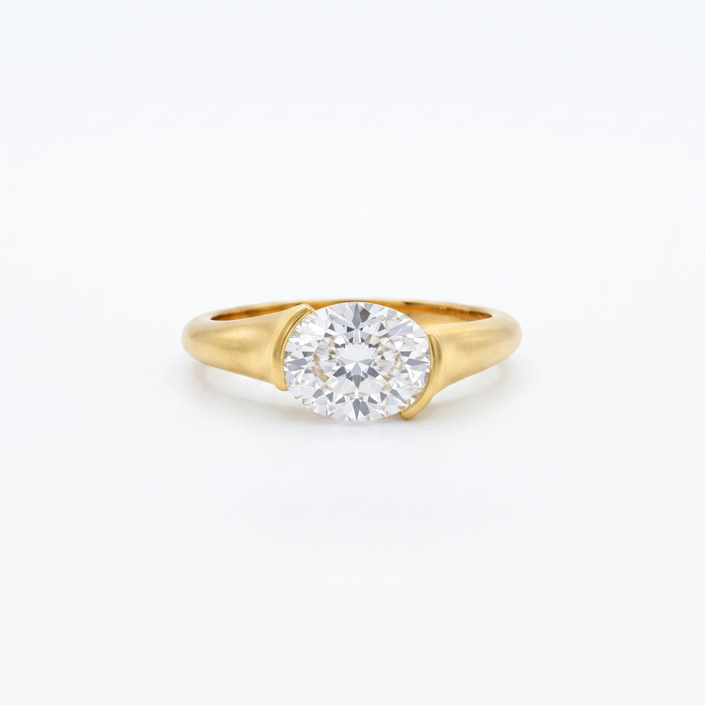 Gold Round Embrace Solitaire Ring