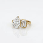Gold Pear Emerald Toi Ring