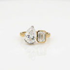 Gold Pear Emerald Toi Ring