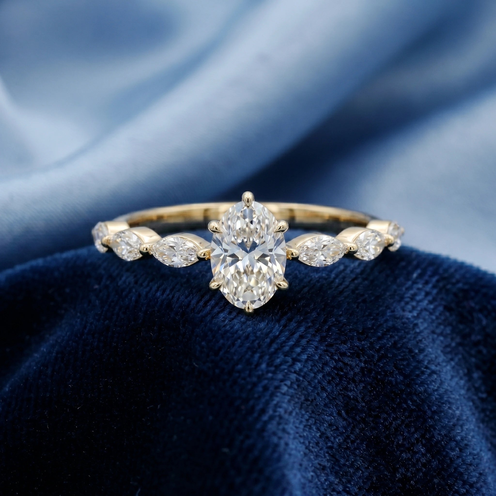 Gold Oval Vine Ring