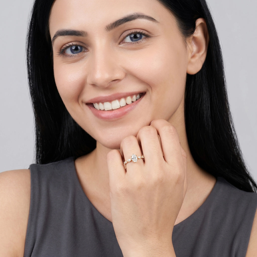 Gold Oval Vine Ring