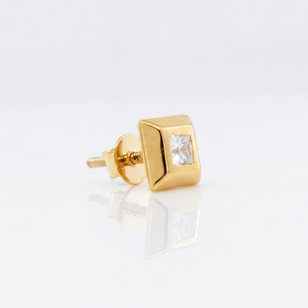Gold Pyramid Stud Earrings