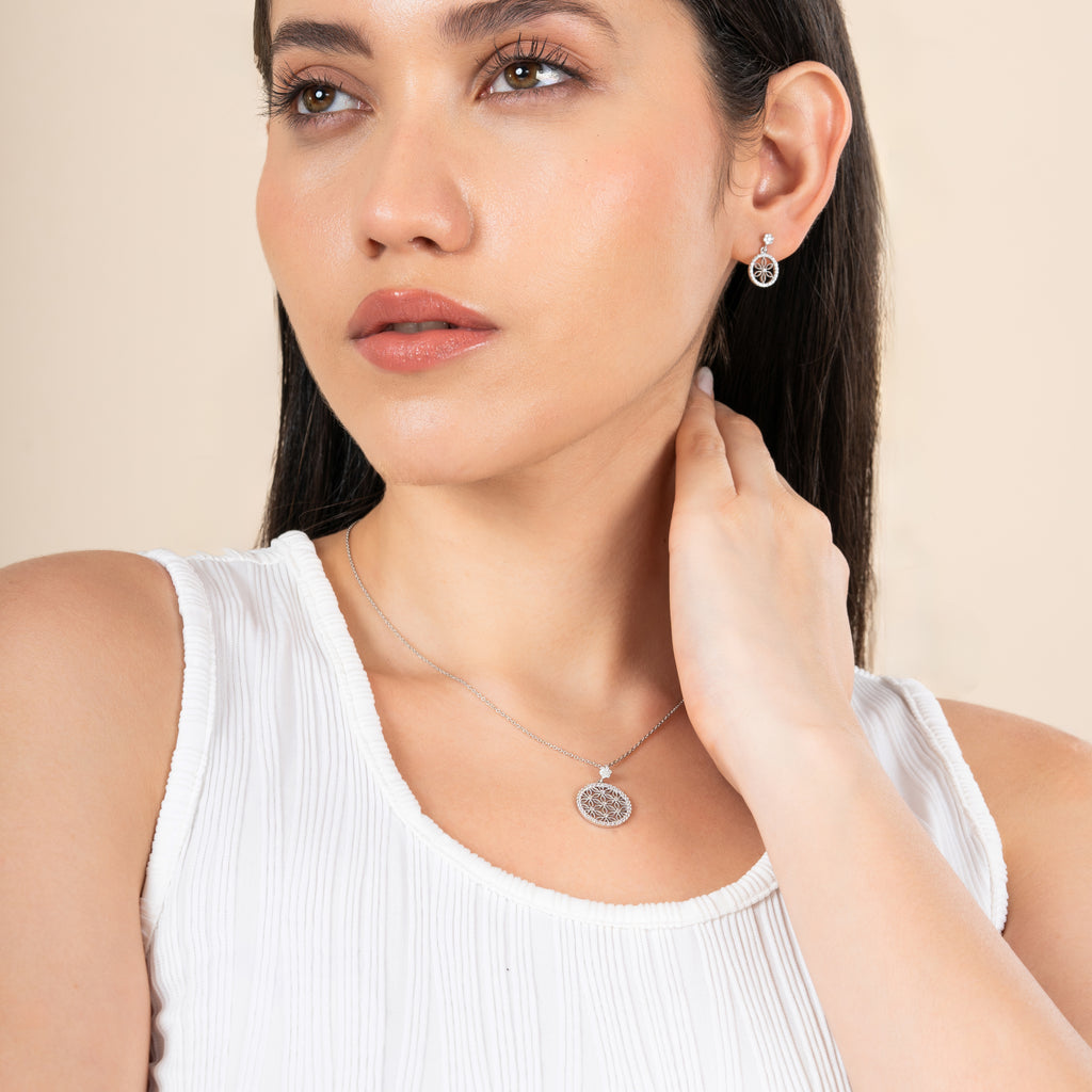 Floral Circle 925 Silver Pendant & Earring Set – 92Five