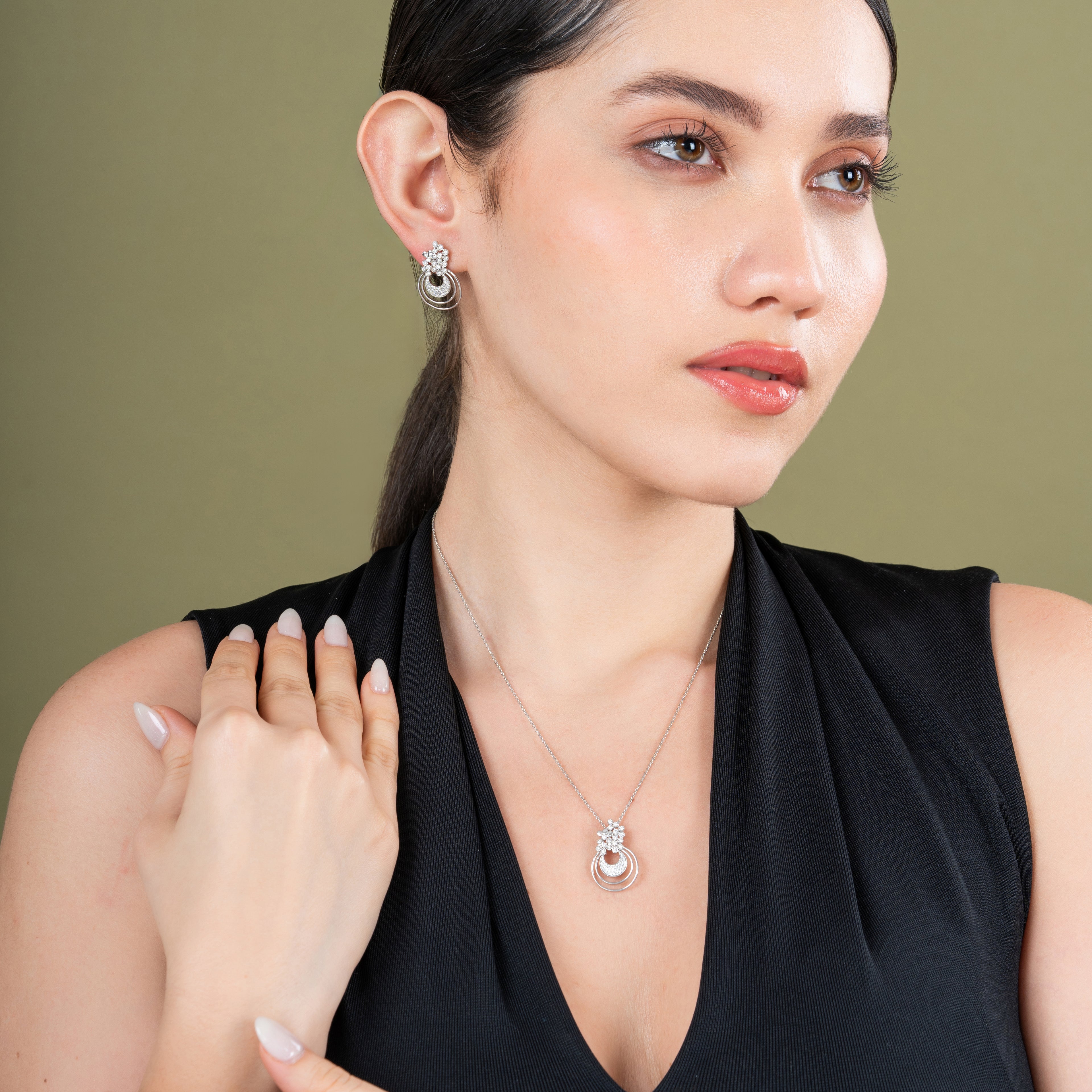 Floral Radiance 925 Silver Pendant & Earring Set – 92Five