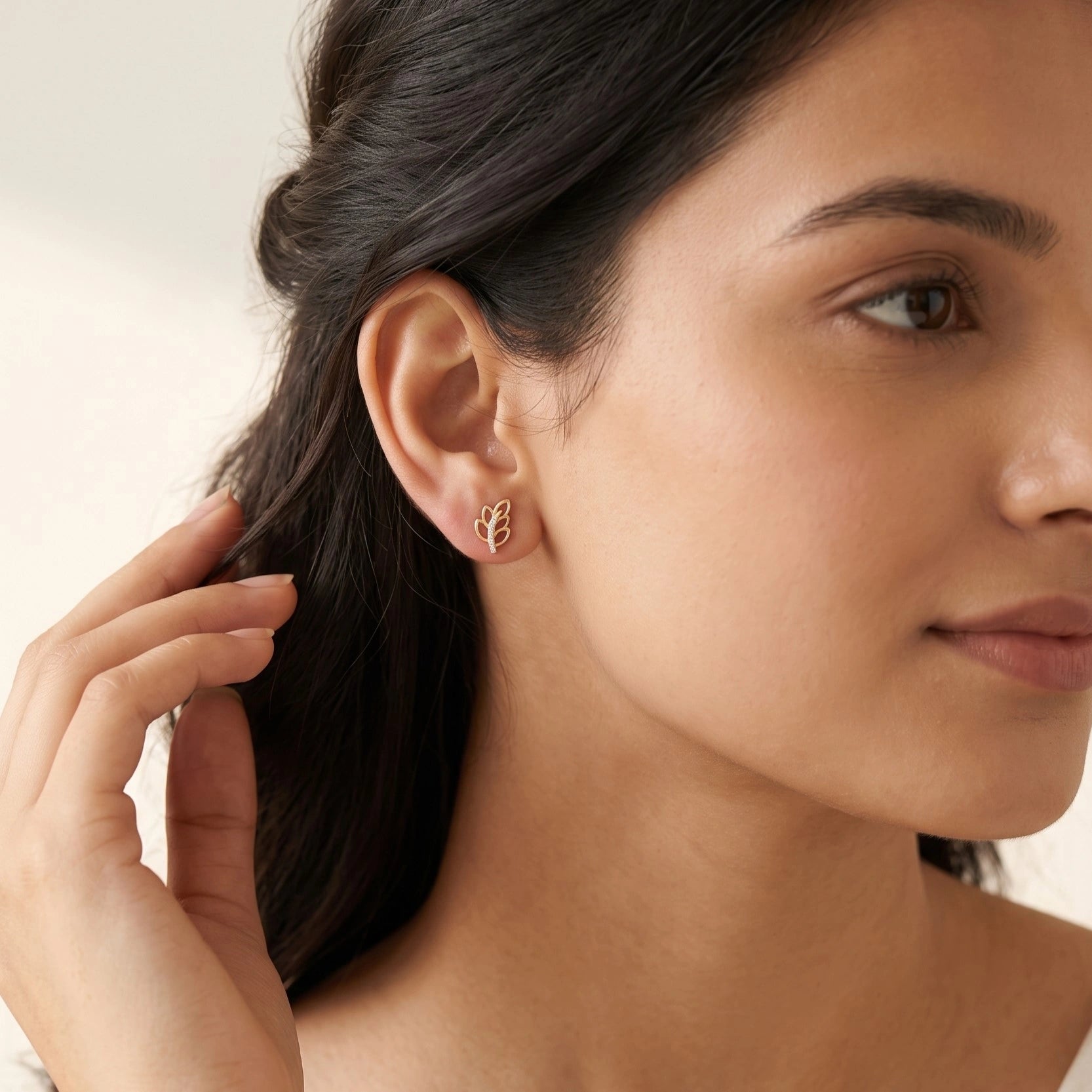 Gold Laurel Light Stud Earrings