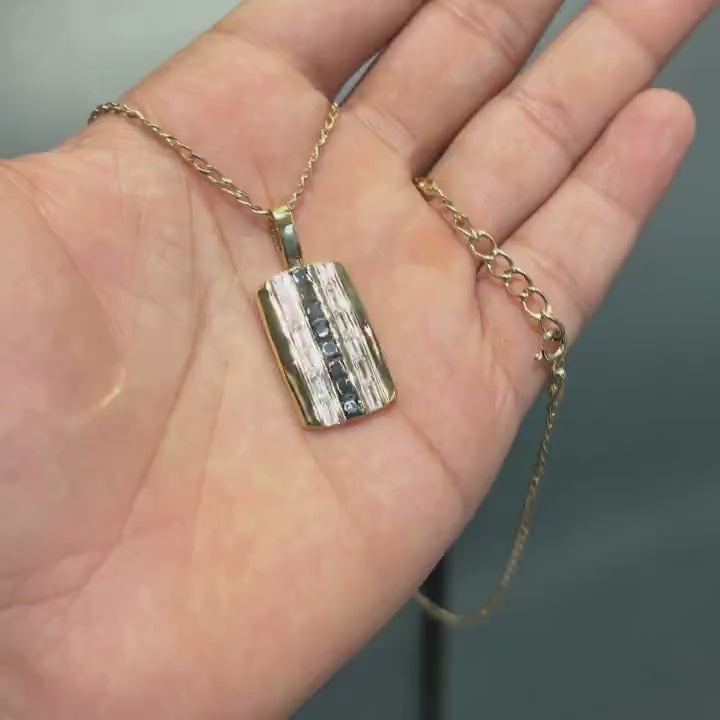 Gold Bold Stripe Pendant Necklace